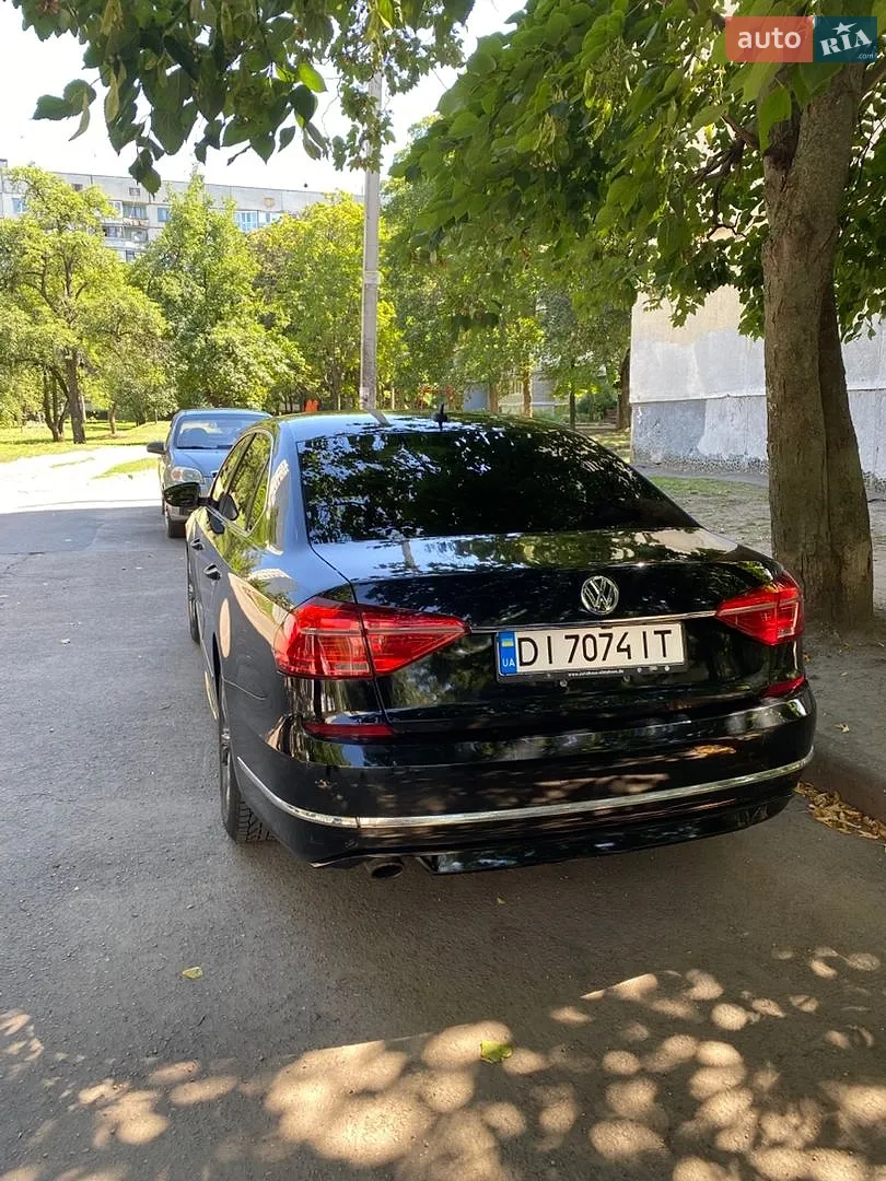 2016 Volkswagen Passat - мініатюра 2