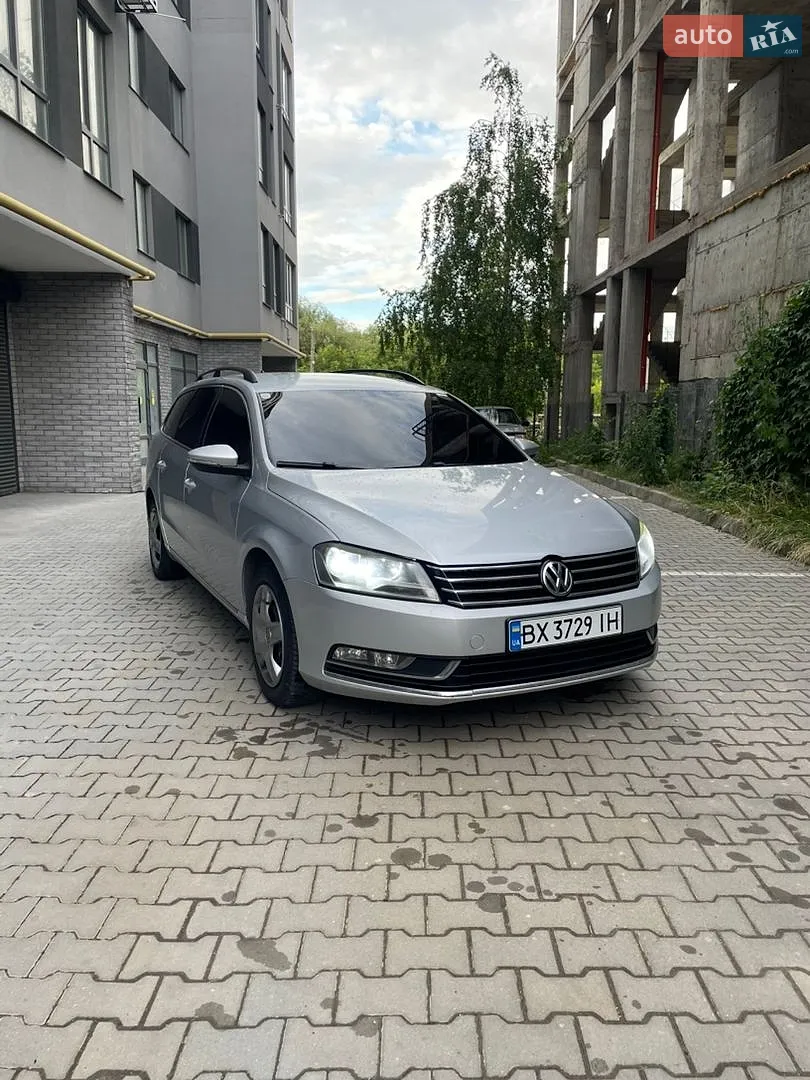 2011 Volkswagen Passat - мініатюра 3