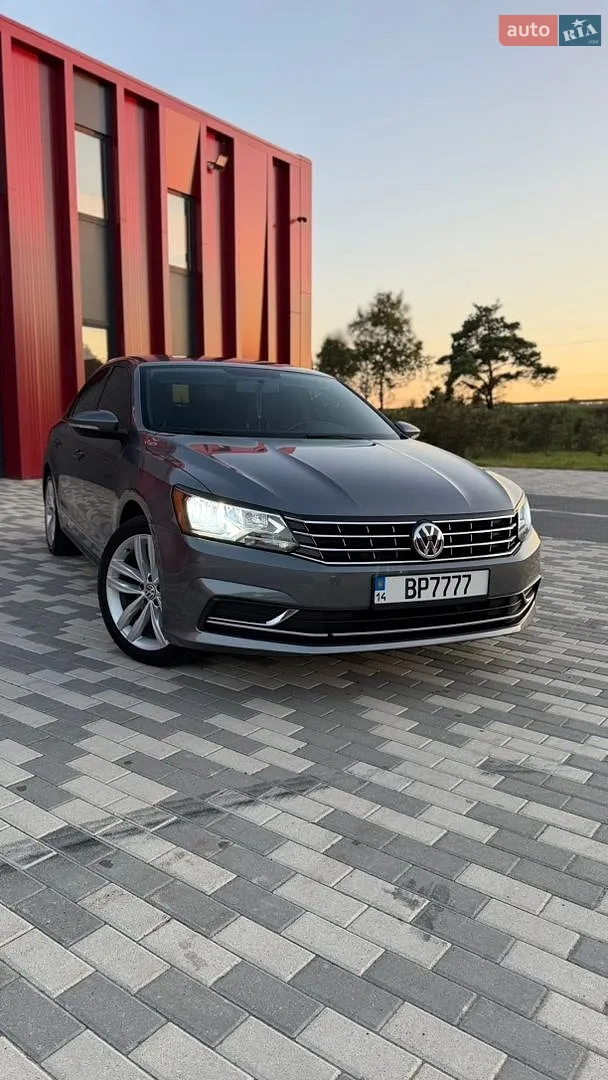 2018 Volkswagen Passat - мініатюра 2