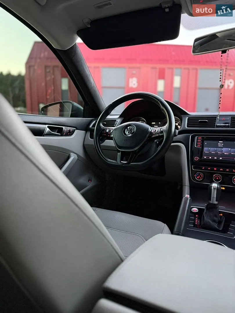2018 Volkswagen Passat - мініатюра 10