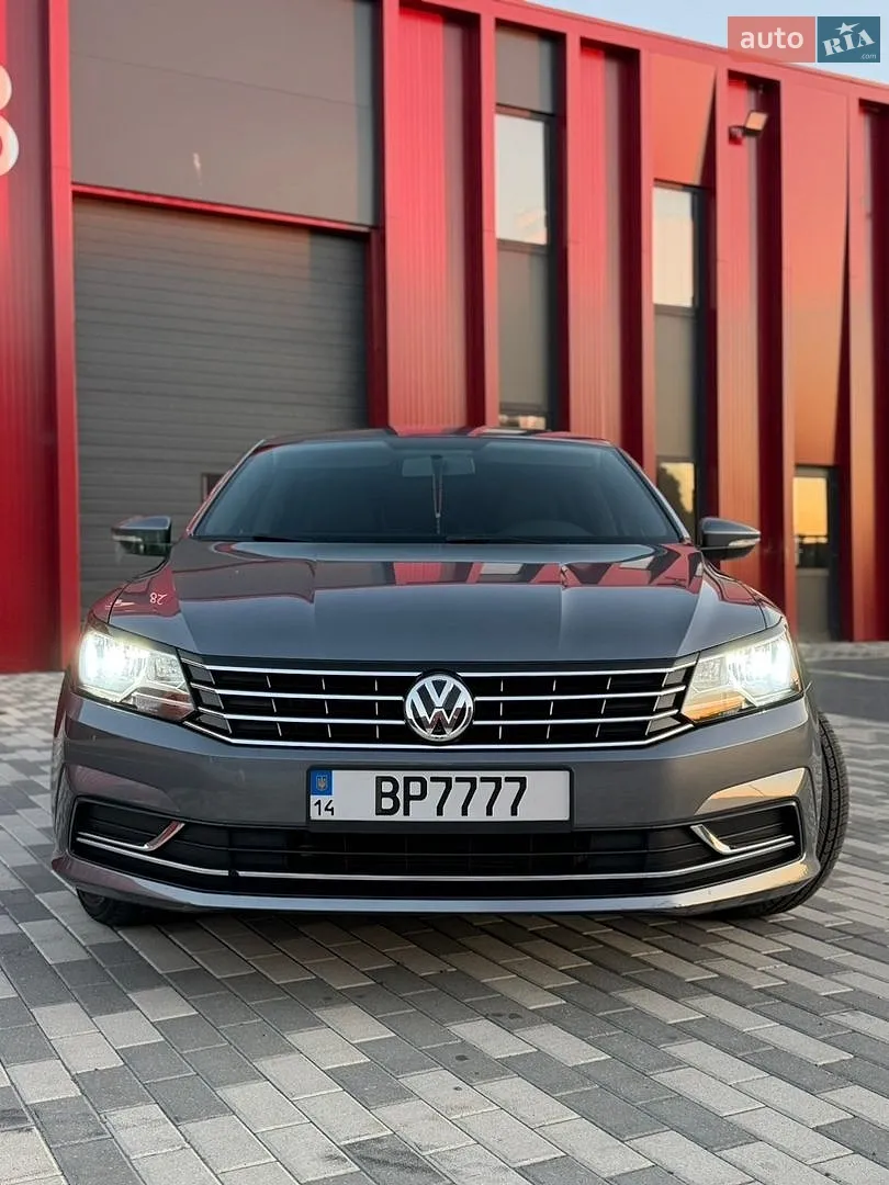 2018 Volkswagen Passat - мініатюра 12