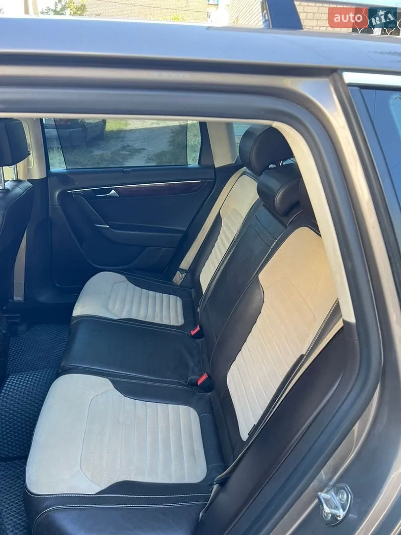 2011 Volkswagen Passat - мініатюра 19