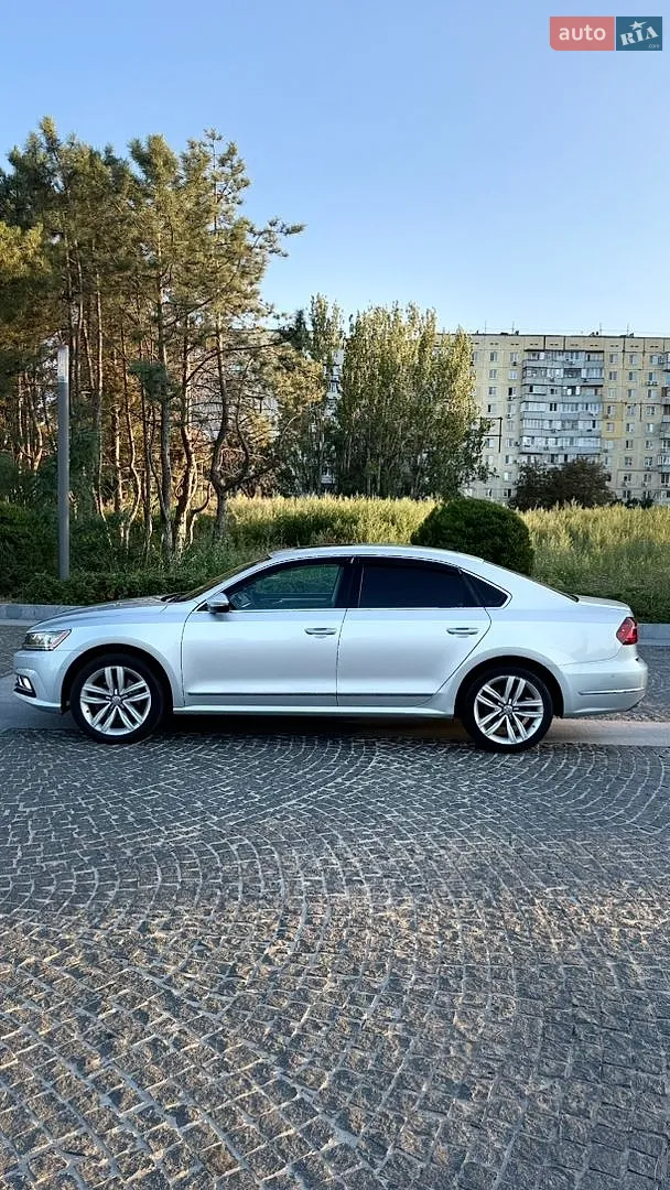 2016 Volkswagen Passat - мініатюра 5