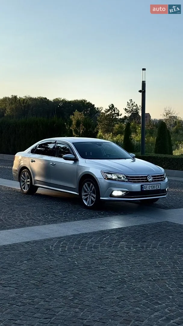 2016 Volkswagen Passat - мініатюра 12