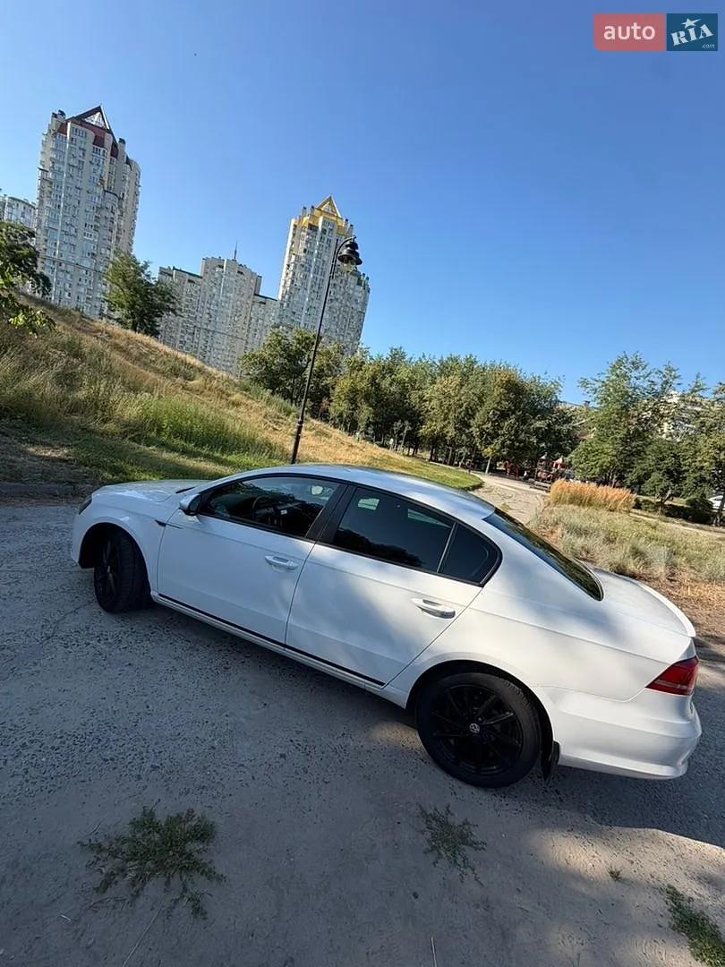 2013 Volkswagen Passat - мініатюра 4