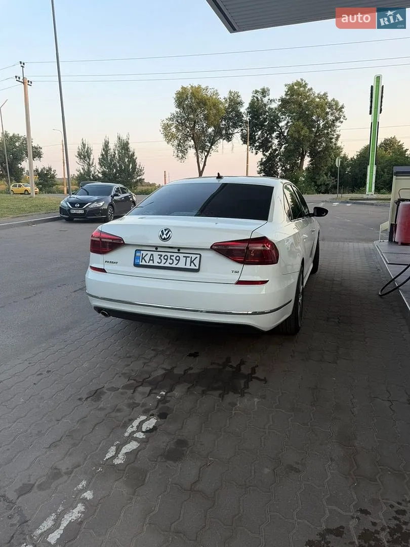 2018 Volkswagen Passat - мініатюра 16