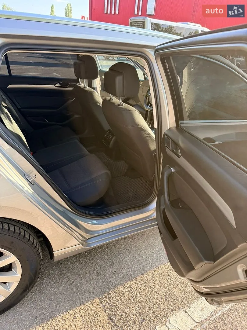 2016 Volkswagen Passat - мініатюра 18