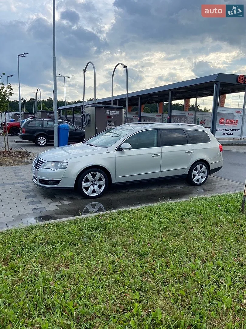 2010 Volkswagen Passat - мініатюра 3