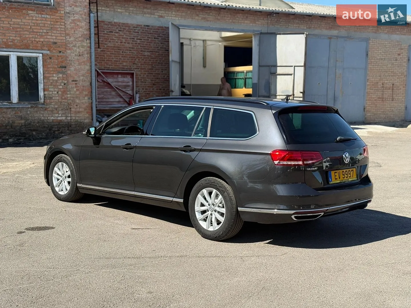 2019 Volkswagen Passat - мініатюра 4