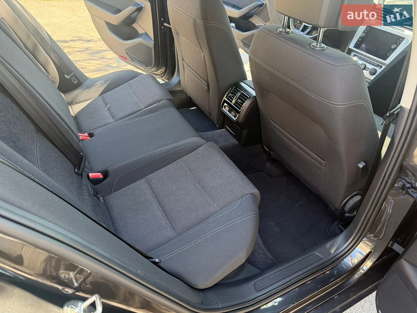 2019 Volkswagen Passat - мініатюра 33