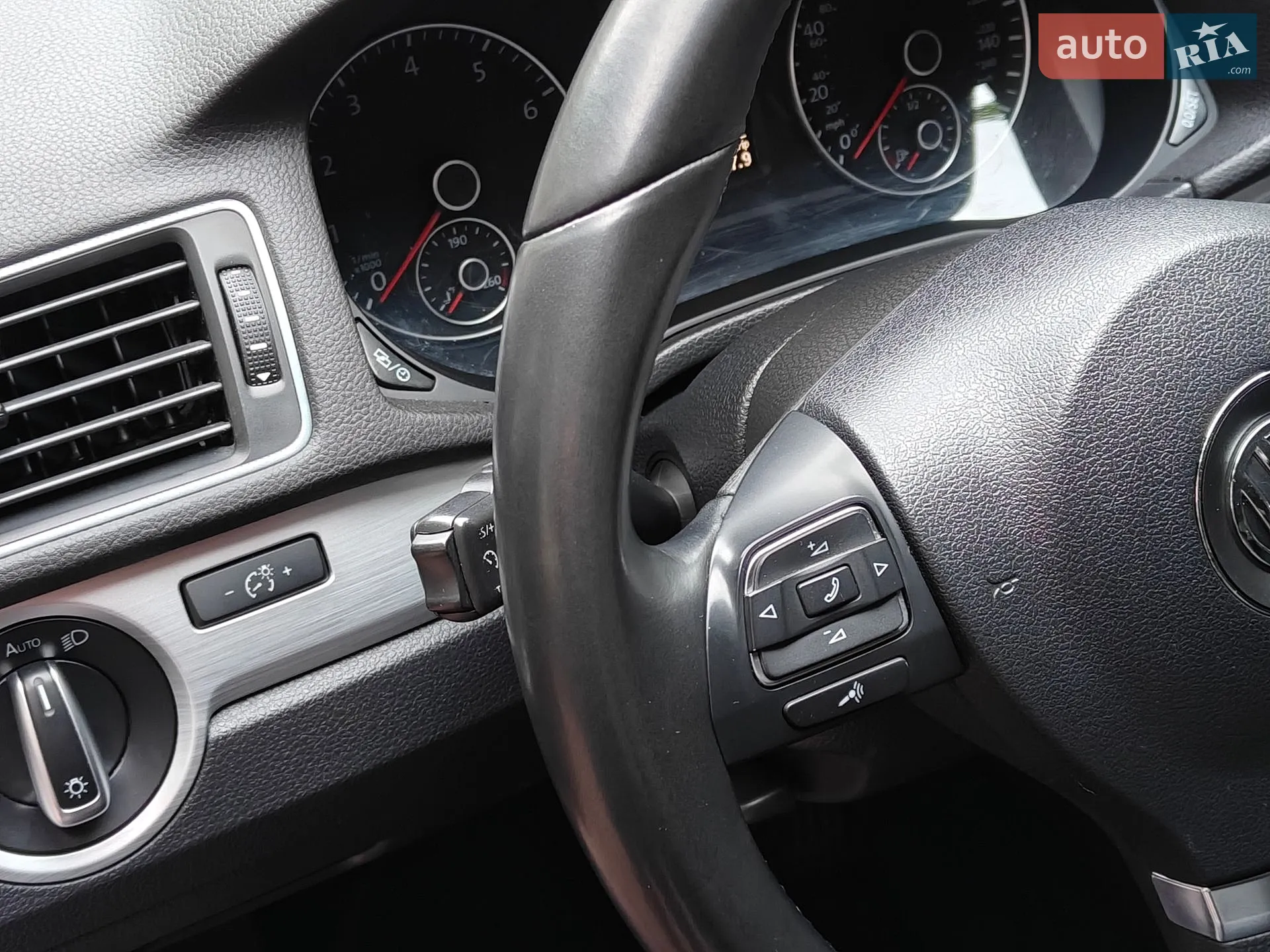 2013 Volkswagen Passat - мініатюра 16