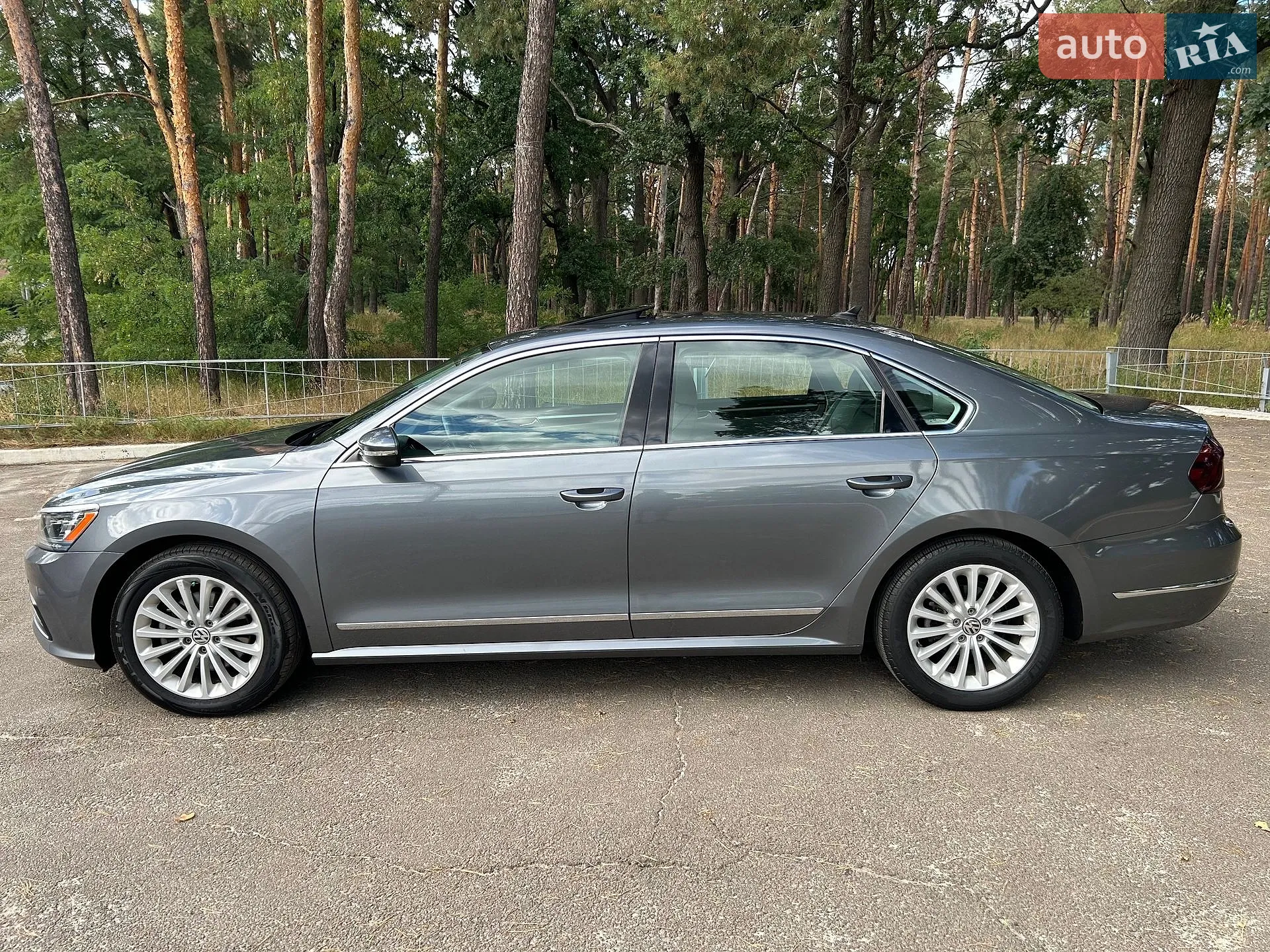 2016 Volkswagen Passat - мініатюра 11