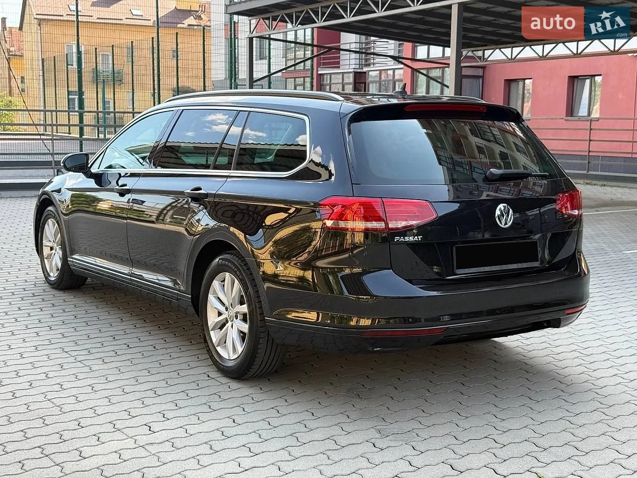 2016 Volkswagen Passat - мініатюра 4
