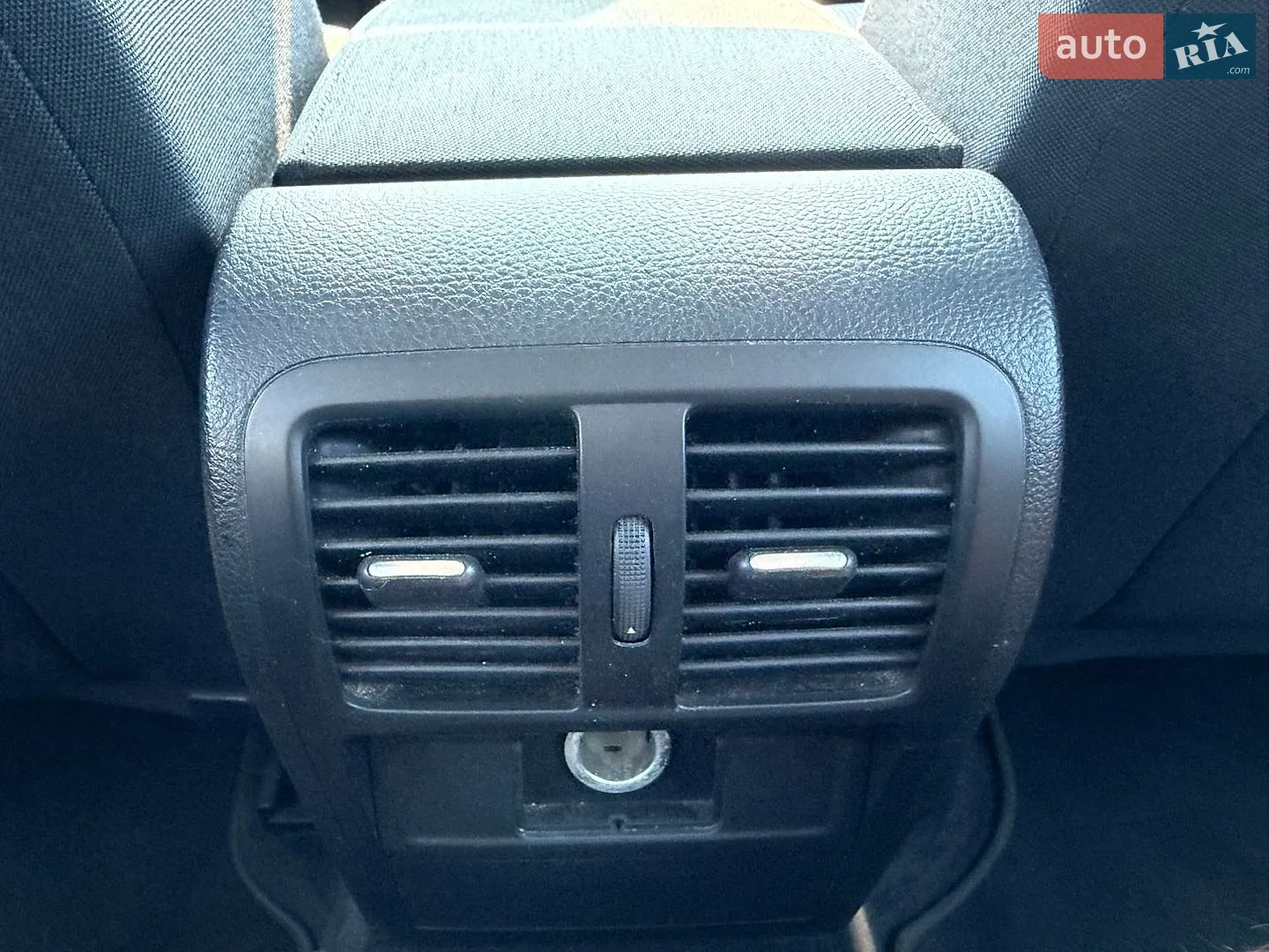 2011 Volkswagen Passat - мініатюра 28