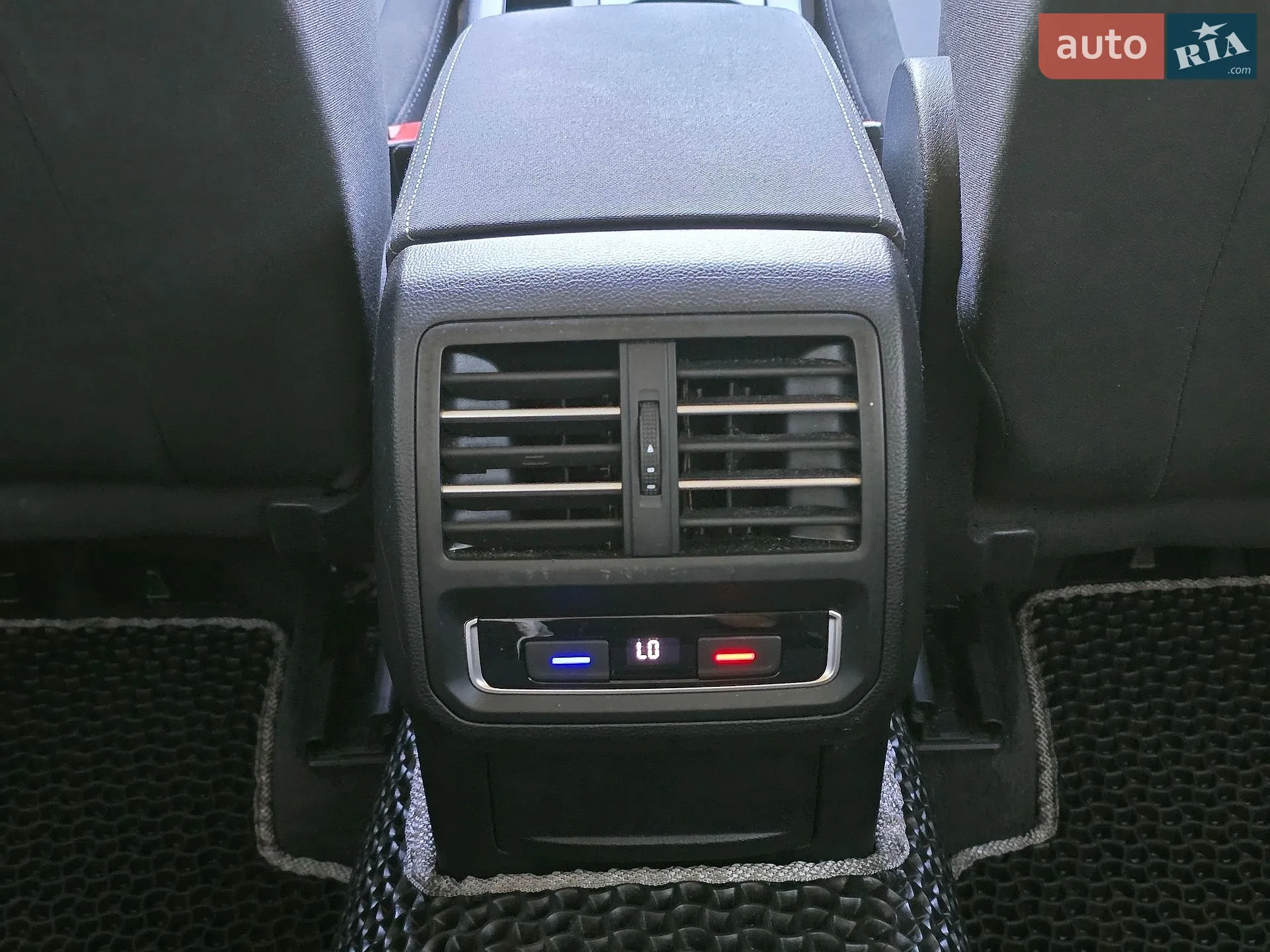 2016 Volkswagen Passat - мініатюра 42