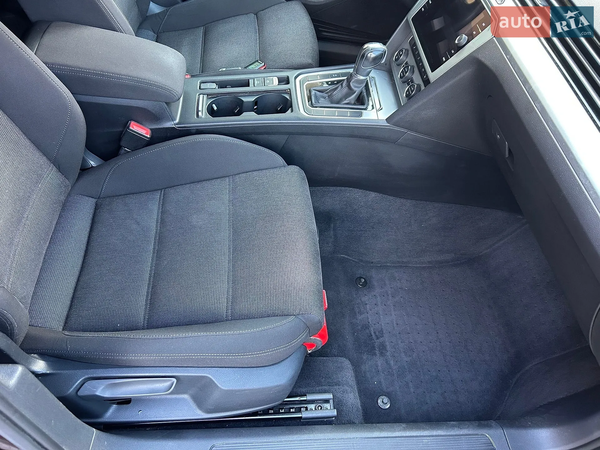 2018 Volkswagen Passat - мініатюра 25