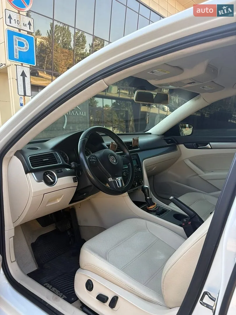2013 Volkswagen Passat - мініатюра 7