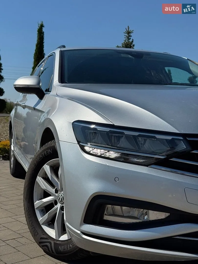 2019 Volkswagen Passat - мініатюра 3