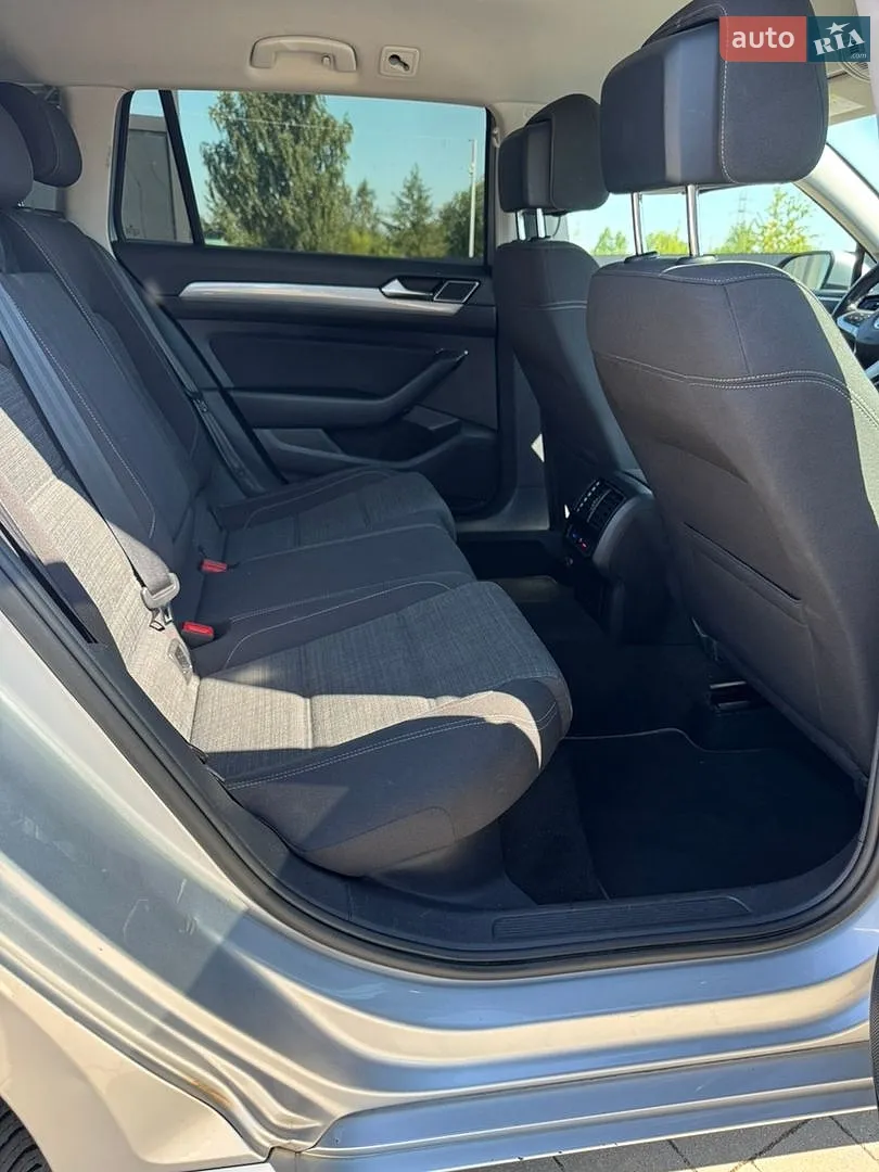 2019 Volkswagen Passat - мініатюра 40