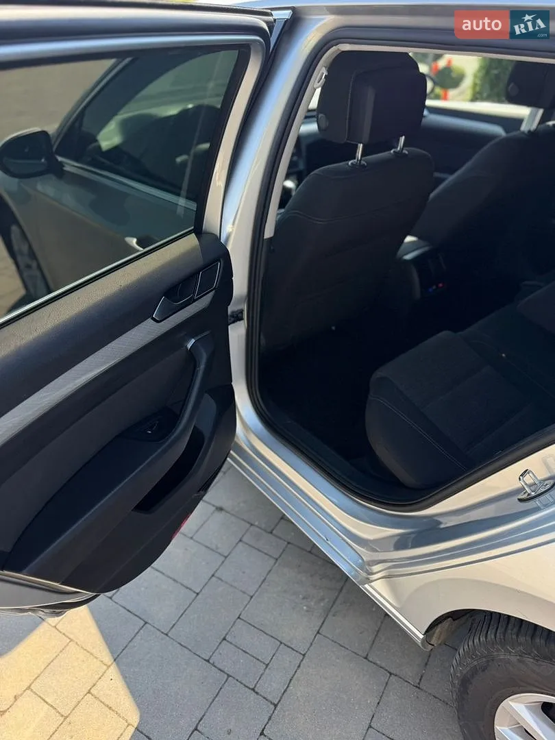 2019 Volkswagen Passat - мініатюра 35