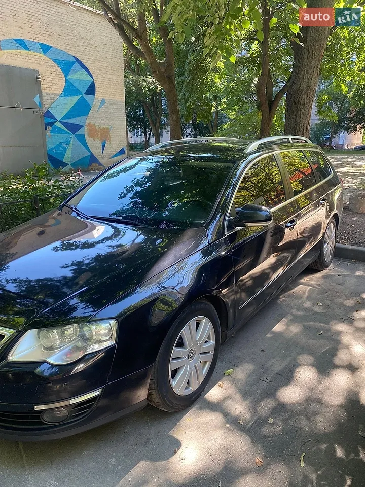 2010 Volkswagen Passat - мініатюра 10