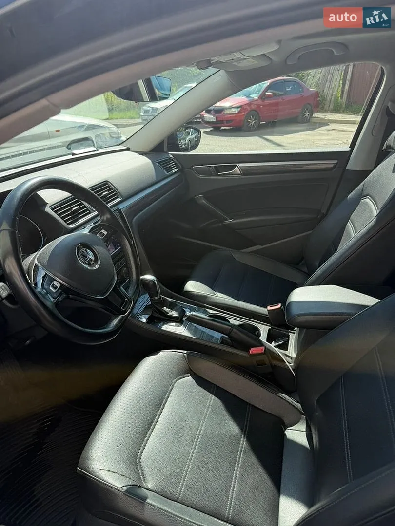 2016 Volkswagen Passat - мініатюра 15