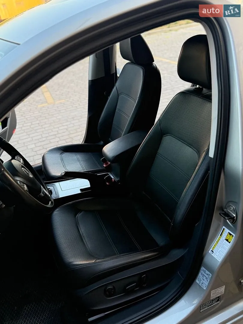 2012 Volkswagen Passat - мініатюра 23