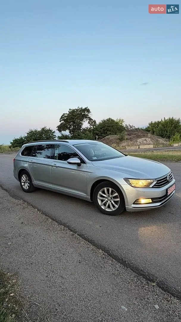 2015 Volkswagen Passat - мініатюра 3