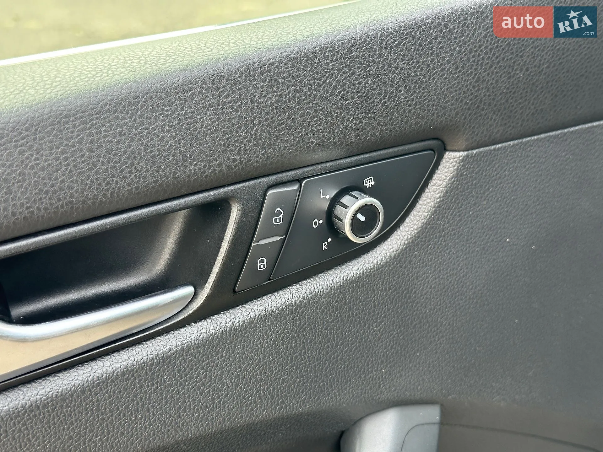 2014 Volkswagen Passat - мініатюра 17