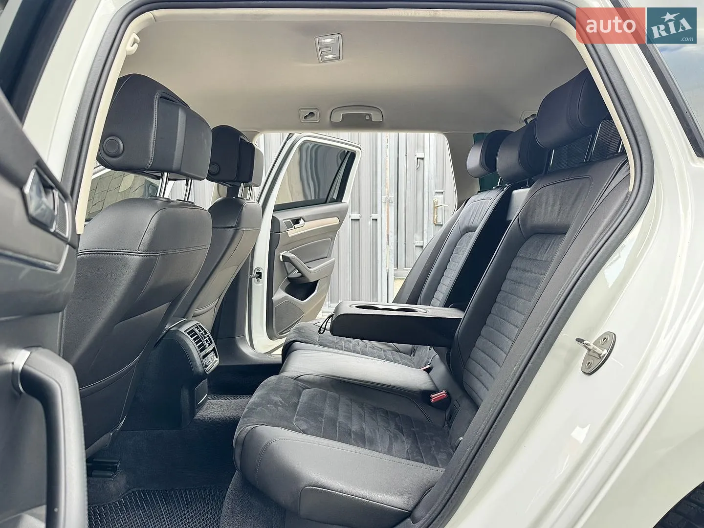 2018 Volkswagen Passat - мініатюра 23