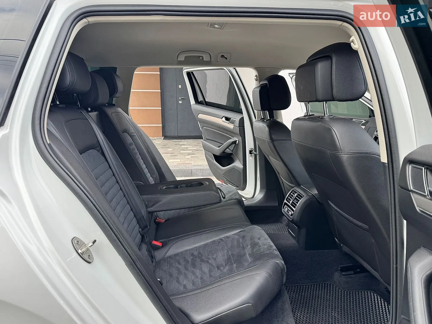2018 Volkswagen Passat - мініатюра 27