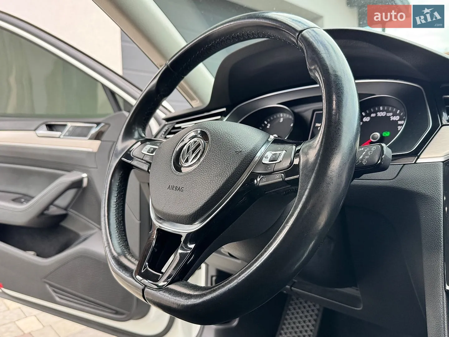 2018 Volkswagen Passat - мініатюра 32