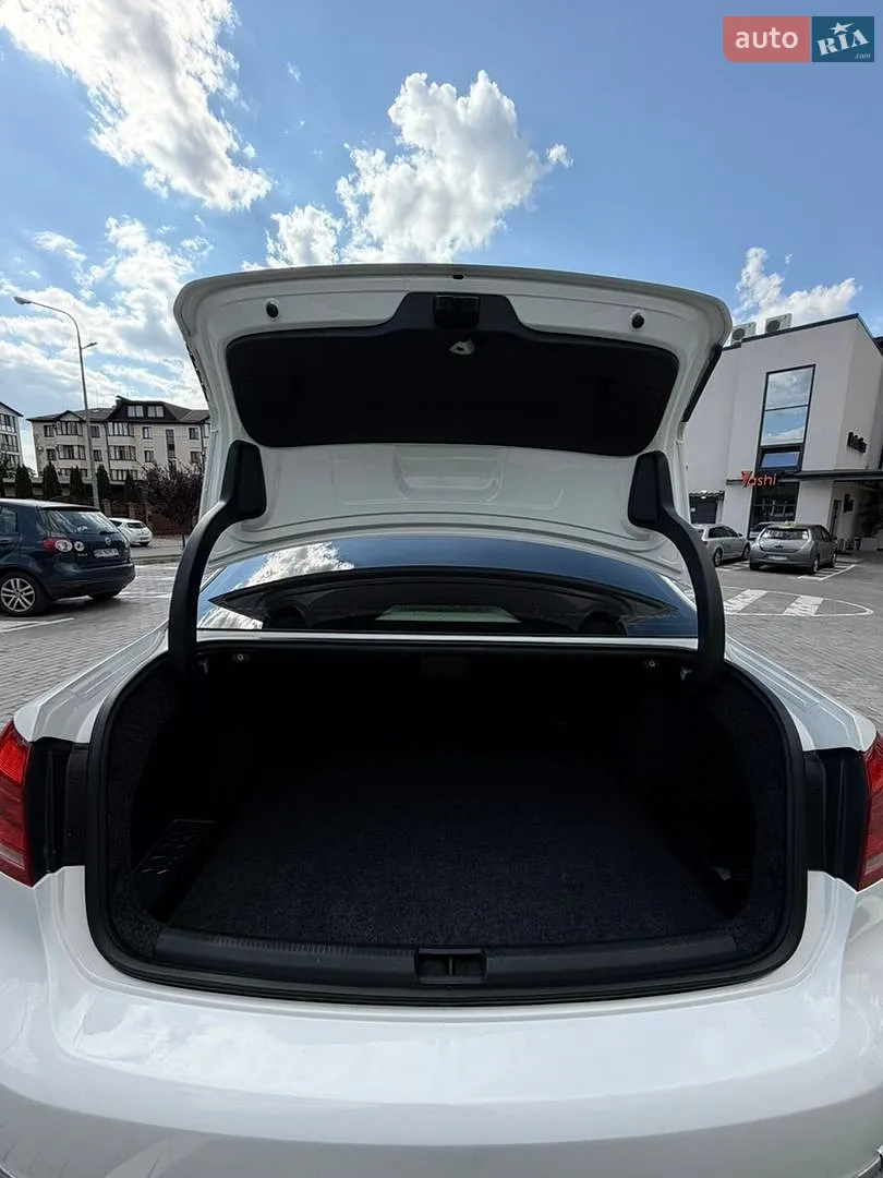 2013 Volkswagen Passat - мініатюра 24