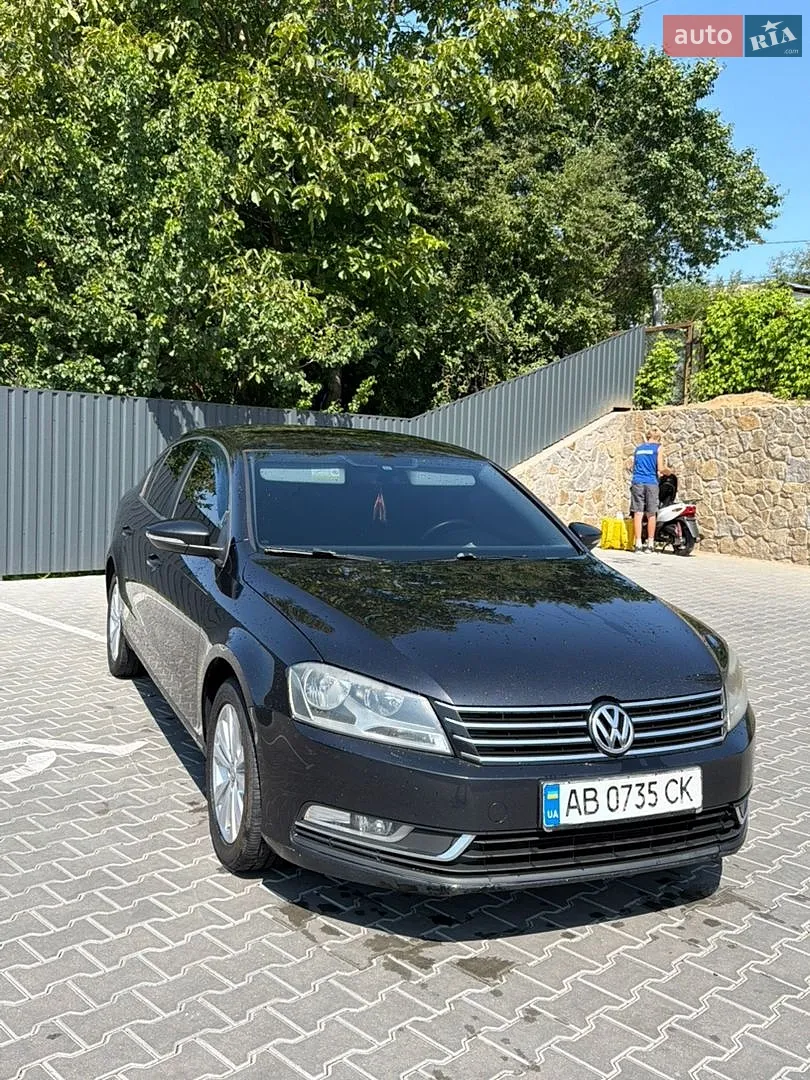2011 Volkswagen Passat - фото 1