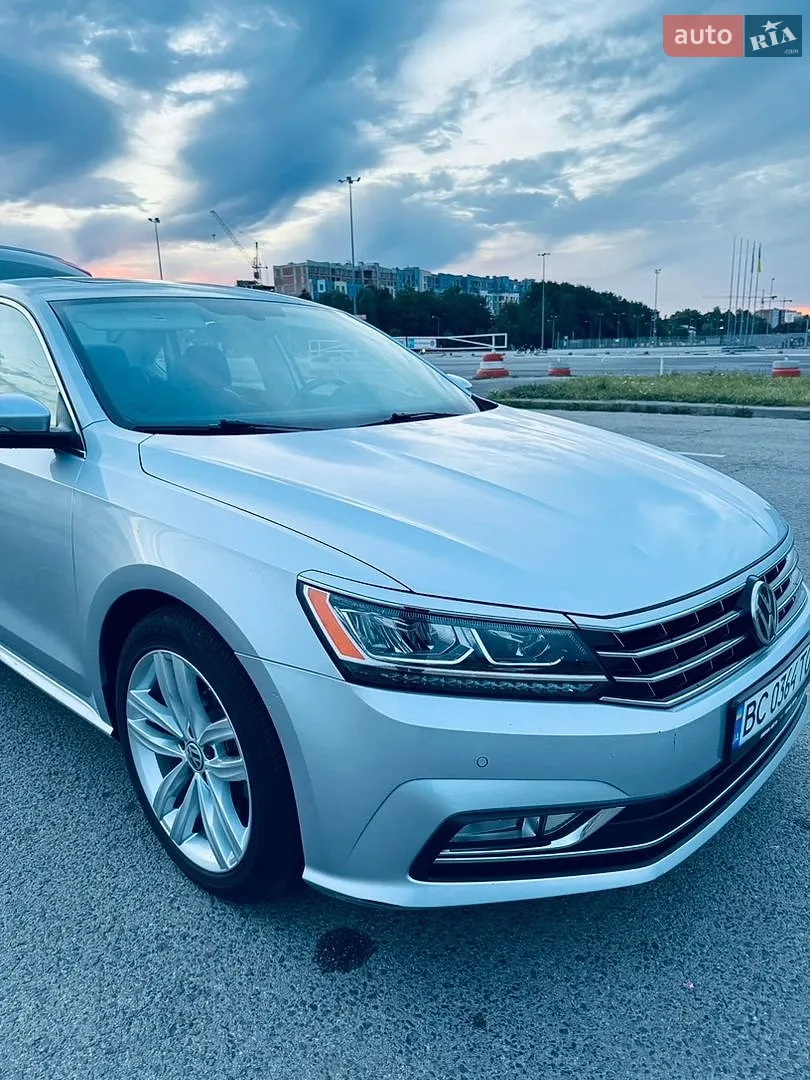 2018 Volkswagen Passat - фото 1
