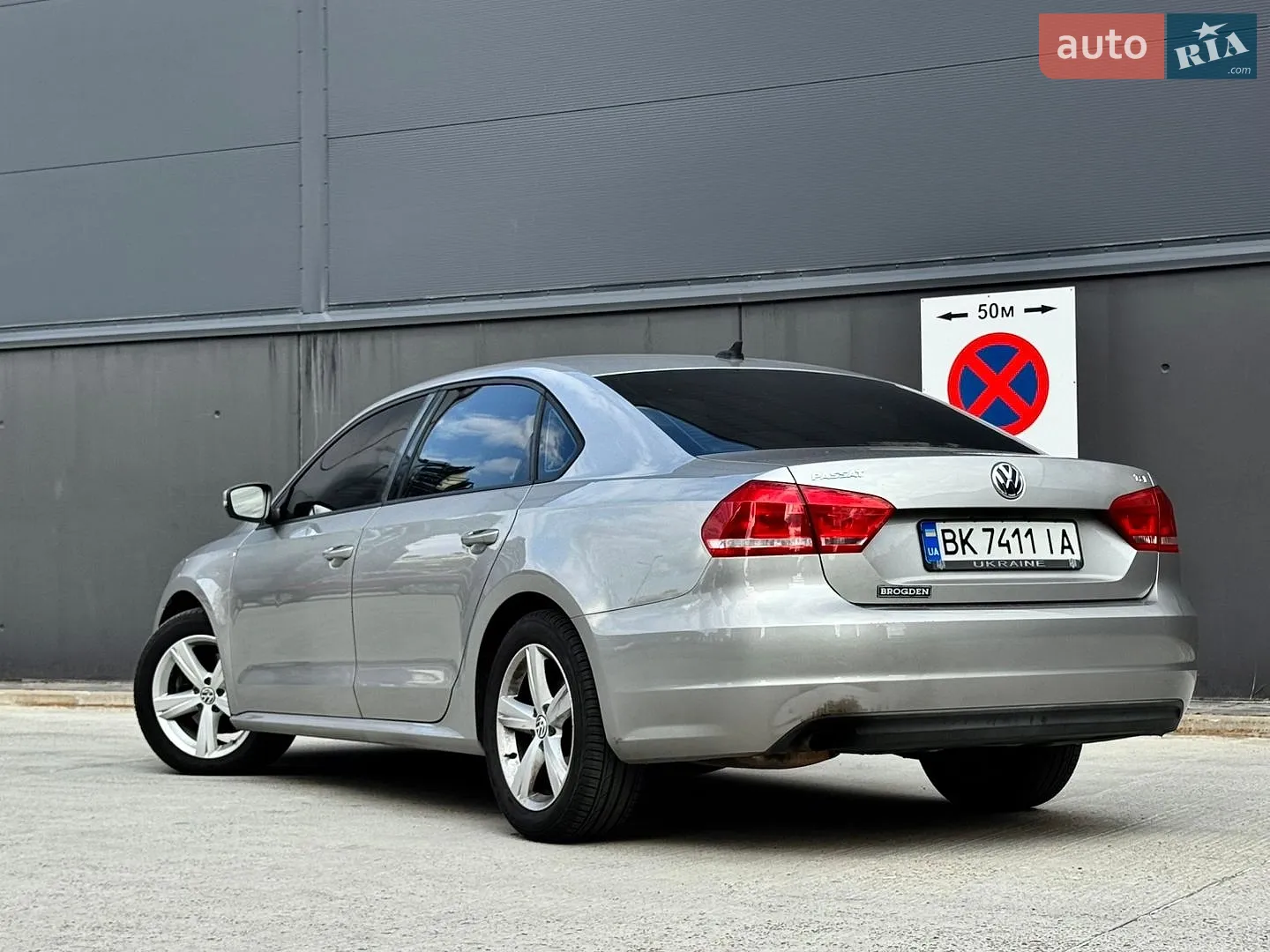 2013 Volkswagen Passat - мініатюра 2