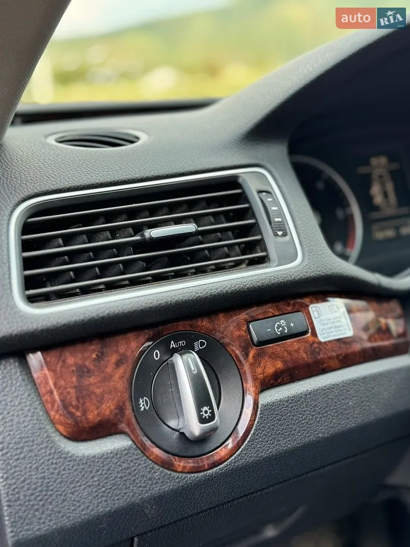 2013 Volkswagen Passat - мініатюра 10
