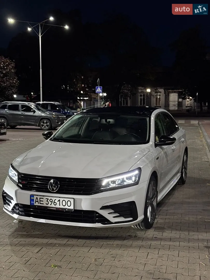 2017 Volkswagen Passat - мініатюра 3