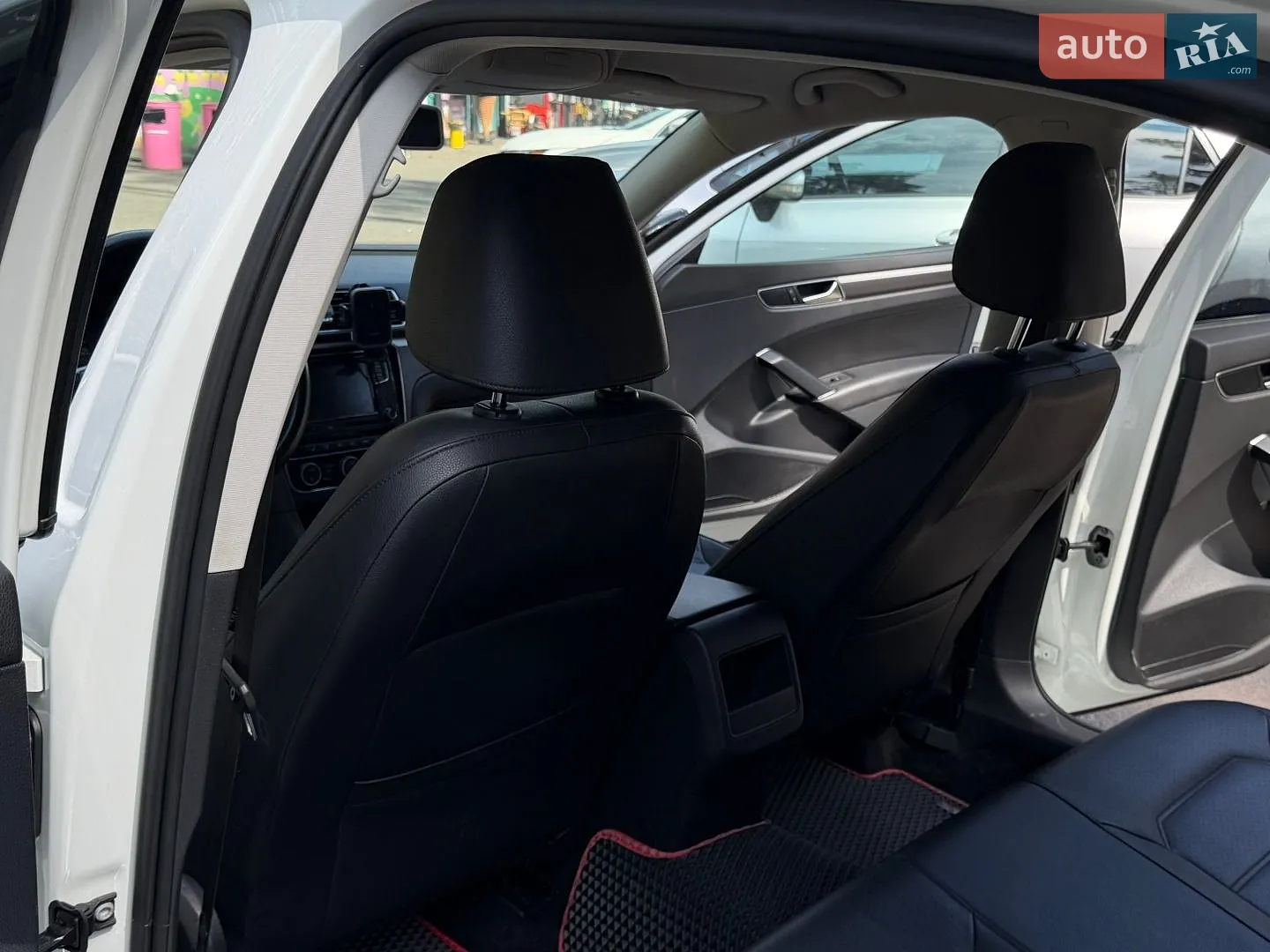 2017 Volkswagen Passat - мініатюра 18