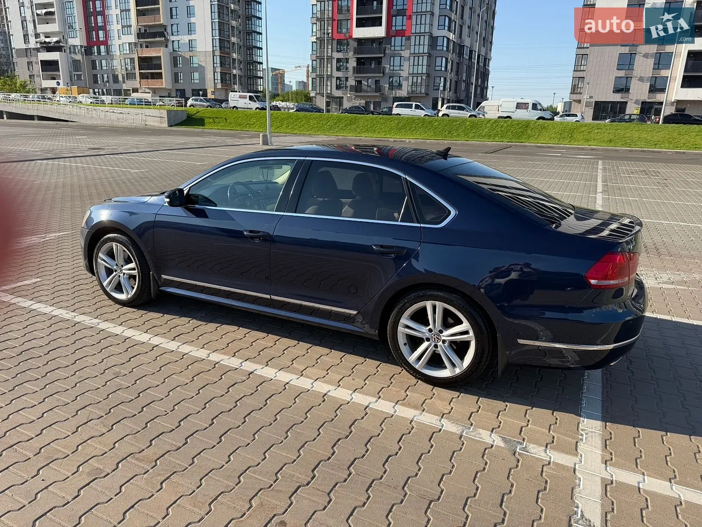 2013 Volkswagen Passat - мініатюра 2