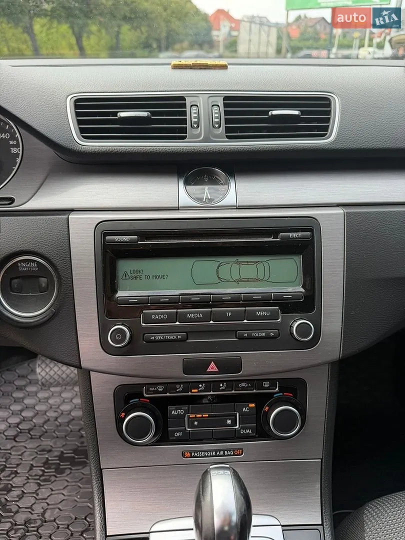 2011 Volkswagen Passat - мініатюра 29