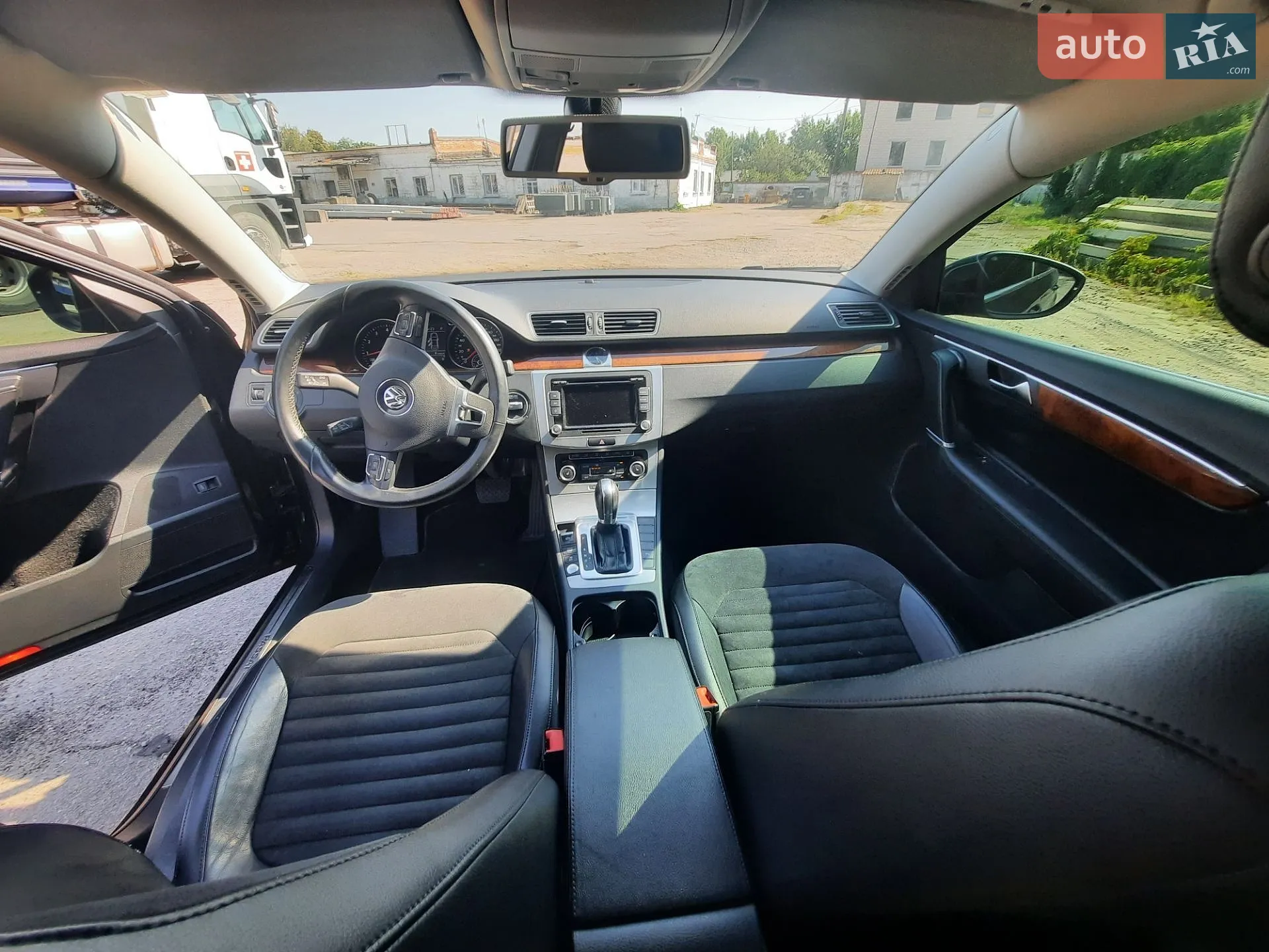 2011 Volkswagen Passat - мініатюра 11