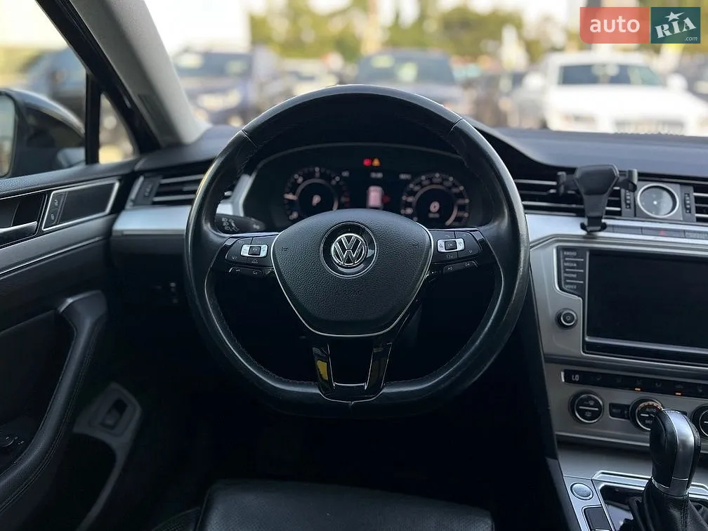 2016 Volkswagen Passat - мініатюра 15
