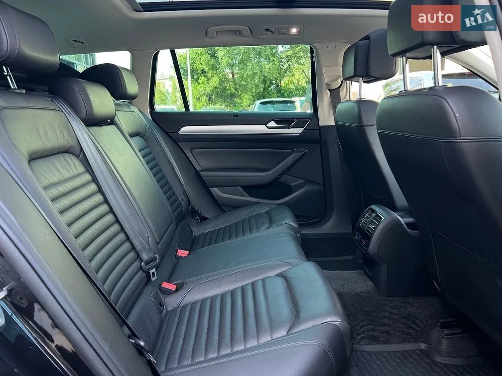 2016 Volkswagen Passat - мініатюра 26