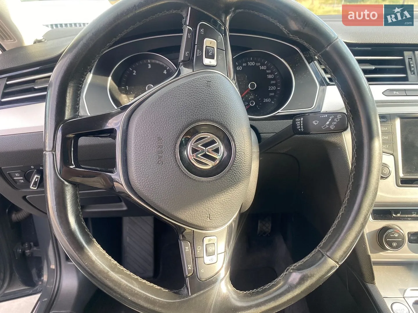2017 Volkswagen Passat - мініатюра 30