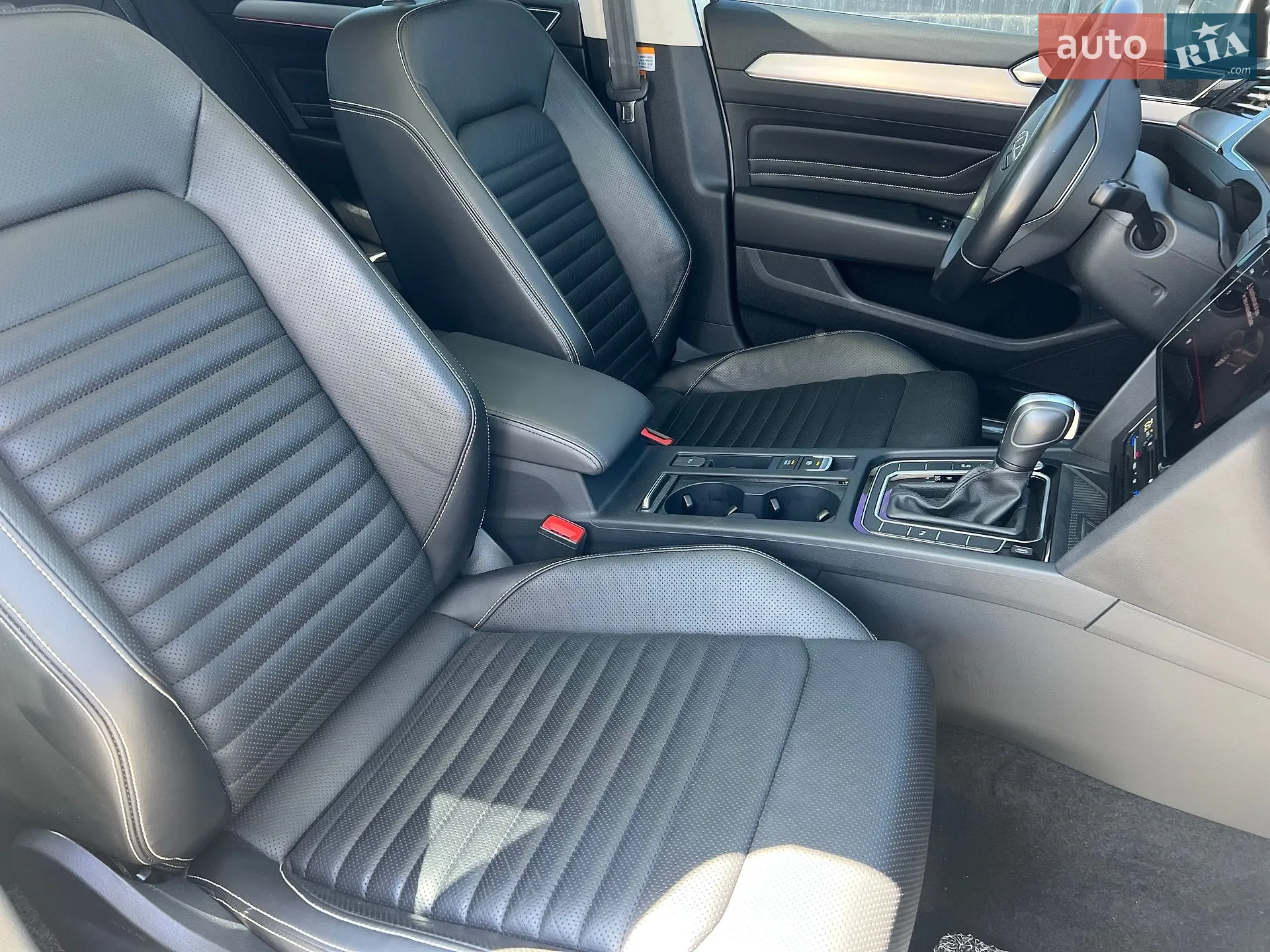 2021 Volkswagen Passat - мініатюра 13