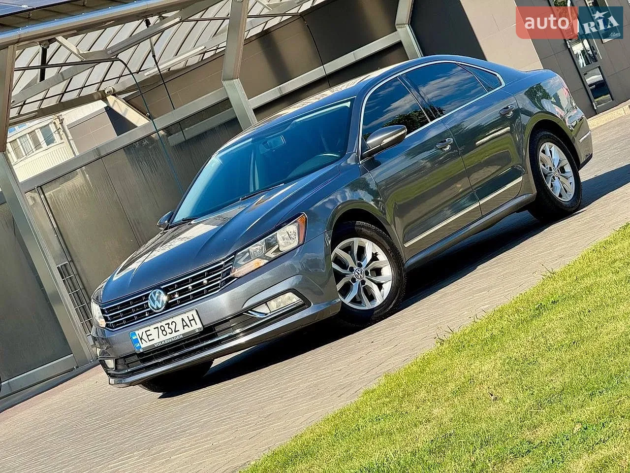 2016 Volkswagen Passat - мініатюра 9