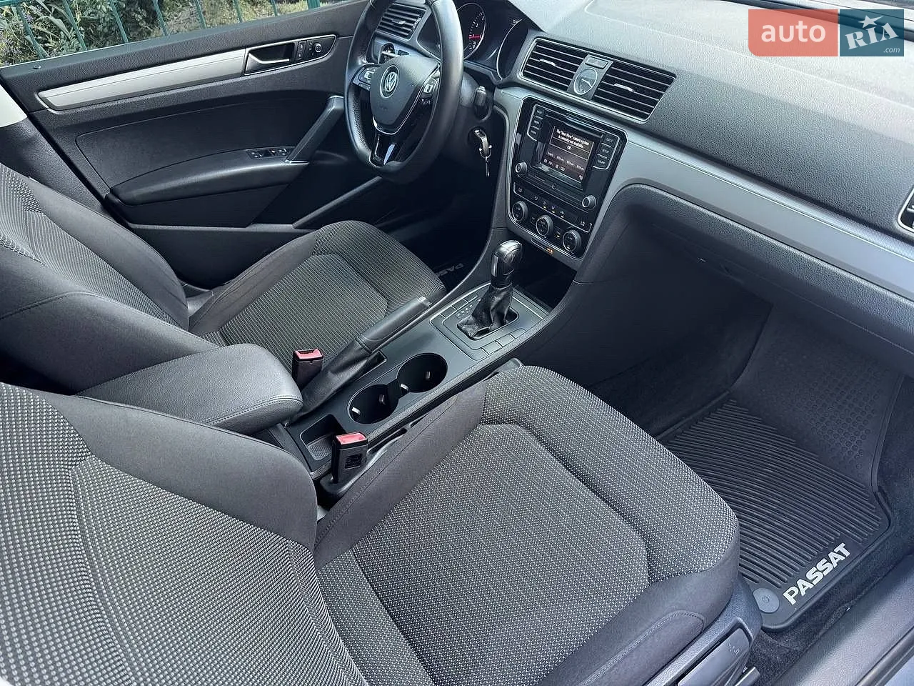 2016 Volkswagen Passat - мініатюра 16