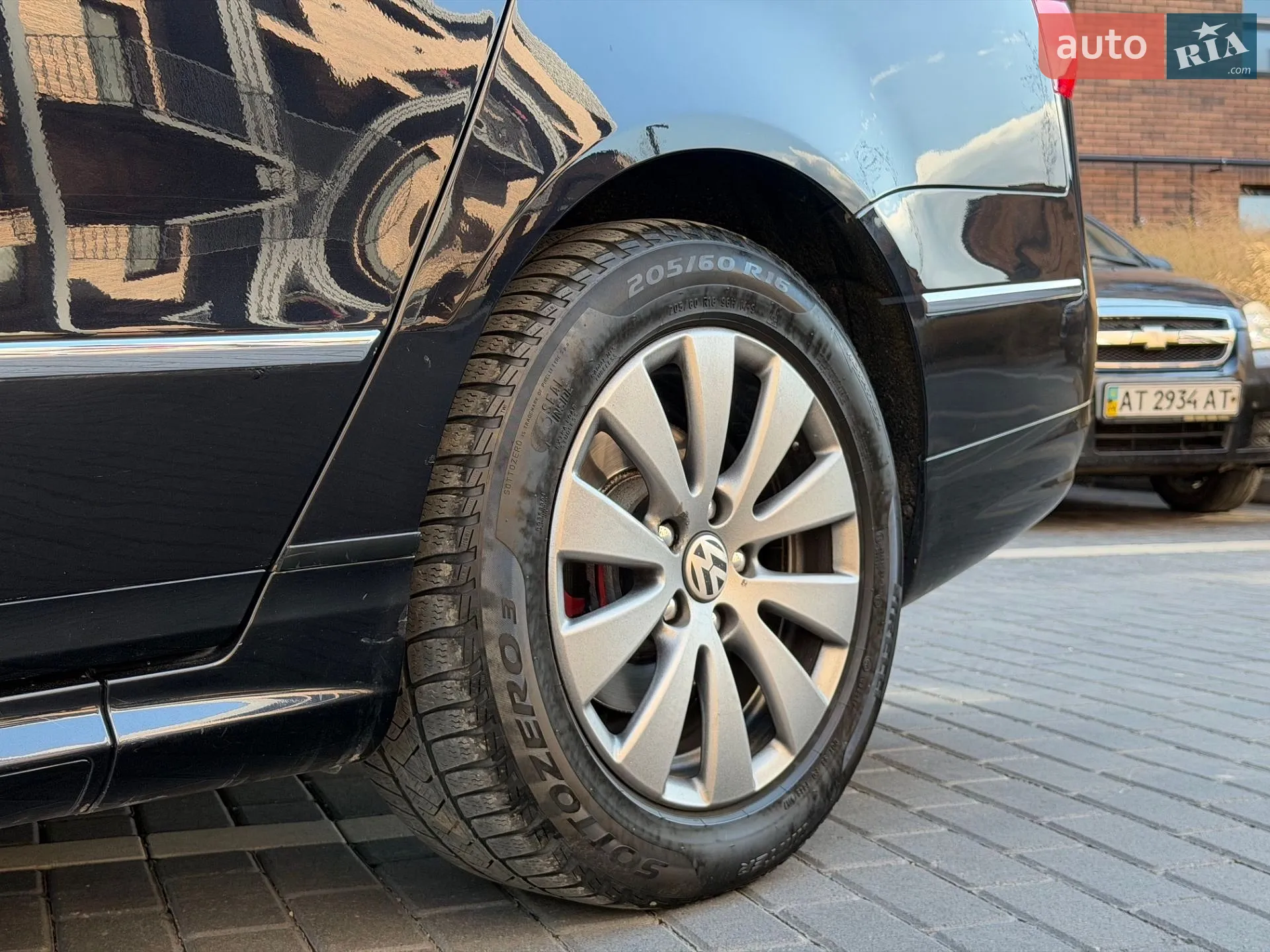 2010 Volkswagen Passat - мініатюра 21