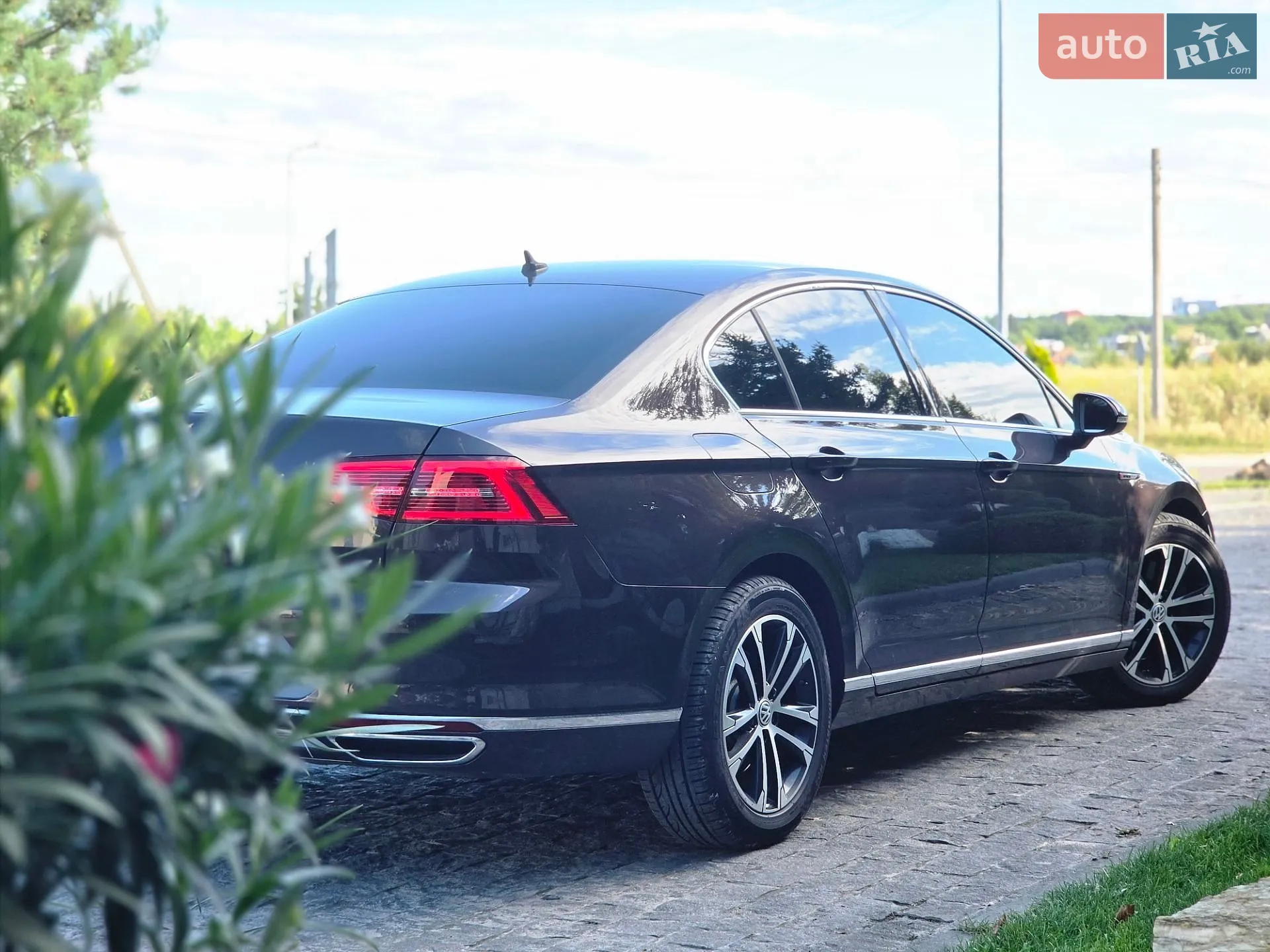 2018 Volkswagen Passat - мініатюра 2